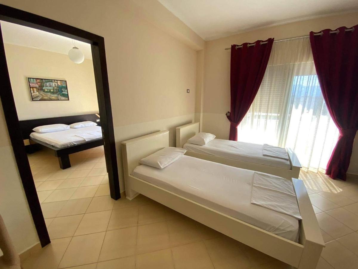 La Luna Hotel Ksamil Exterior photo